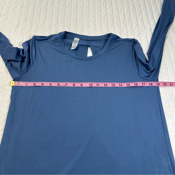 SPANX Soft Spot Wrap Back Indigo Haze Butter Long Sleeve T-Shirt Size M - Picture 5 of 16
